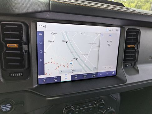 Used 2024 Ford Bronco Badlands image 13