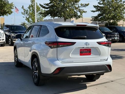 Used 2026 Toyota Highlander XLE AWD/4WD image 5