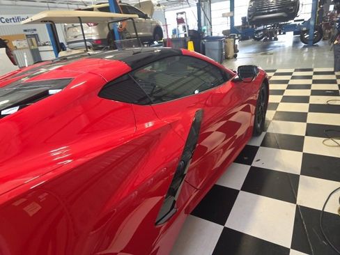 Used 2020 Chevrolet Corvette Stingray Premium Cpe w/ 3LT Preferred Equipment Group image 4