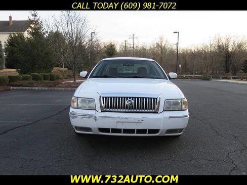 Used 2010 Mercury Grand Marquis LS image 5