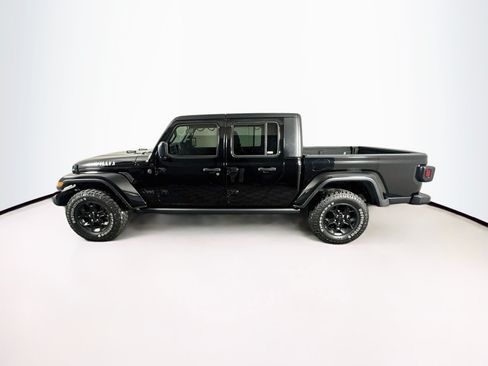 Used 2023 Jeep Gladiator Sport AWD/4WD image 4
