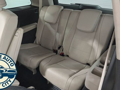 Used 2020 Mercedes-Benz GLS 450 4MATIC image 28