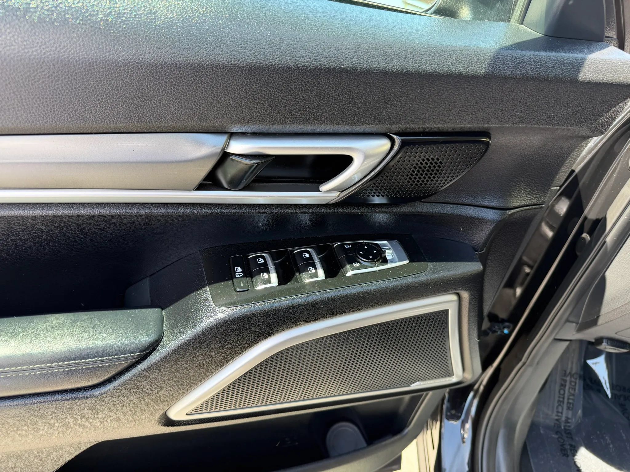 Used 2021 Kia Telluride S FWD image 16