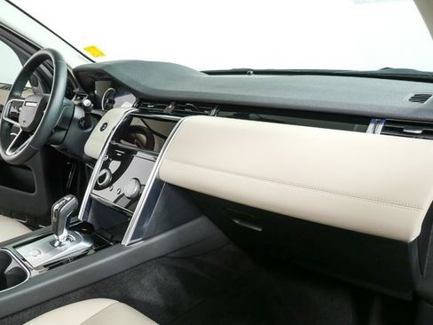 Used 2023 Land Rover Discovery Sport SE image 24