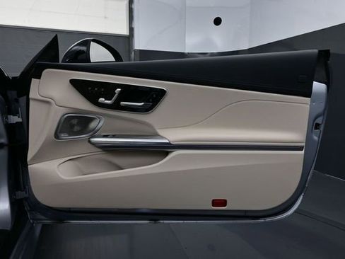 Used 2024 Mercedes-Benz CLE 300 4MATIC Cabriolet image 15