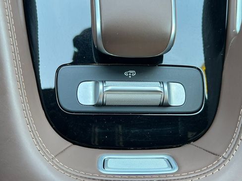 Certified 2024 Mercedes-Benz GLS 63 AMG 4MATIC image 30