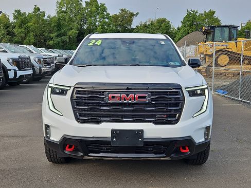 Used 2024 GMC Acadia AT4 w/ Luxury Package AWD/4WD image 2