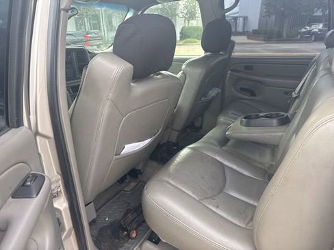 Used 2004 GMC Sierra 1500 SLT image 9