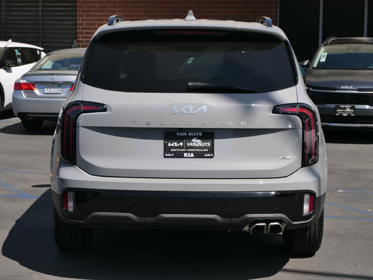 Used 2024 Kia Telluride SX Prestige X-Pro AWD/4WD image 3
