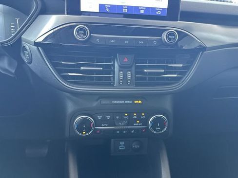 Certified 2023 Ford Escape Active w/ Cold Weather Package FWD image 19