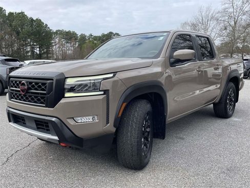 Used 2023 Nissan Frontier Pro-X w/ Technology Package image 7