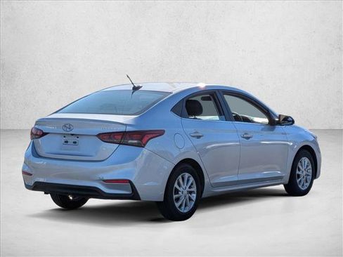 Used 2022 Hyundai Accent SEL image 5