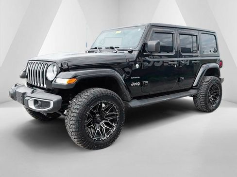 Used 2023 Jeep Wrangler Unlimited Sahara w/ Dual Top Group AWD/4WD image 3