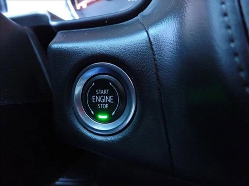 Used 2021 Chevrolet Tahoe Z71 w/ Z71 Signature Package image 21