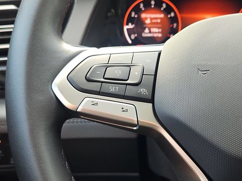 Certified 2026 Volkswagen Atlas Peak Edition AWD/4WD image 27
