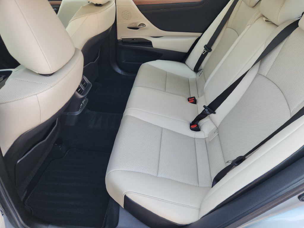 Certified 2025 Lexus ES 350 w/ Premium Package FWD image 30