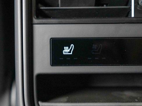 New 2025 Porsche Cayenne Coupe image 35