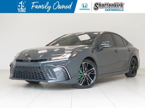 Used 2025 Toyota Camry XSE FWD image 1