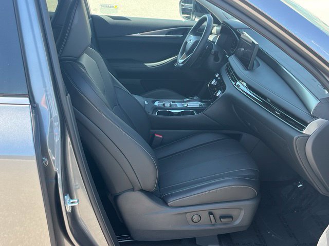 Certified 2027 INFINITI QX60 Luxe w/ Cargo Package FWD image 10