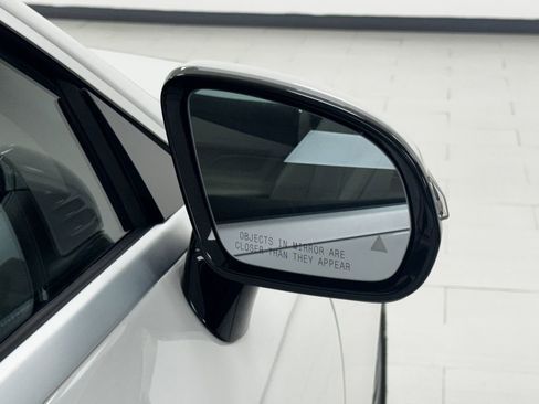 Used 2019 Mercedes-Benz E 450 4MATIC Cabriolet image 46