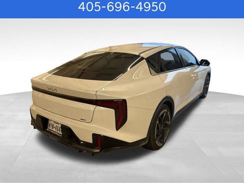 Used 2025 Kia K4 GT-Line w/ GT-Line Premium Package FWD image 3