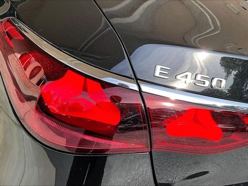 Used 2025 Mercedes-Benz E 450 4MATIC Sedan image 29