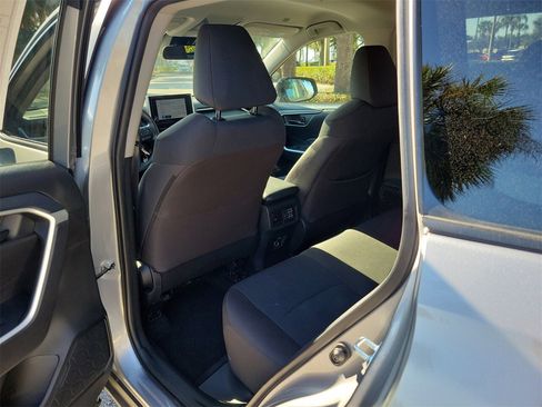 Used 2025 Toyota RAV4 LE image 9