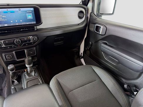 Used 2024 Jeep Wrangler Sport image 24