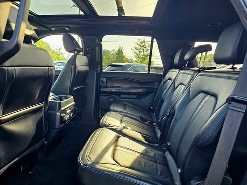 Used 2021 Ford Expedition Limited AWD/4WD image 23