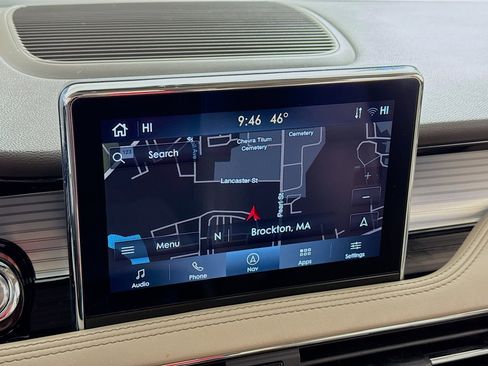 Used 2022 Lincoln Corsair AWD w/ Equipment Group 101A image 2