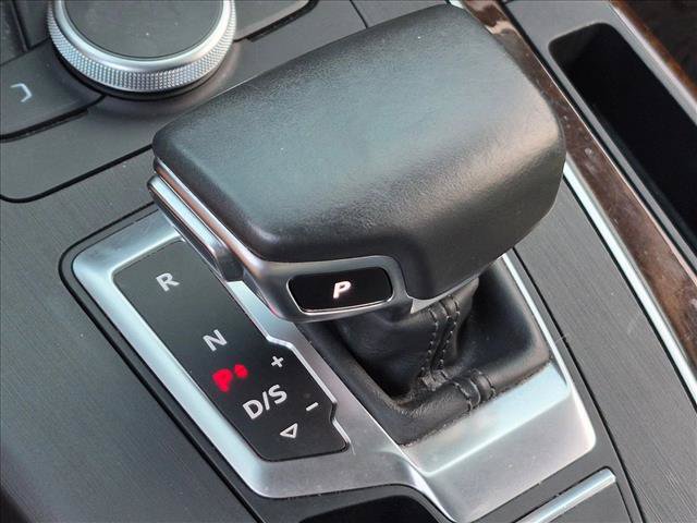 Used 2020 Audi Q5 2.0T Premium AWD/4WD image 12