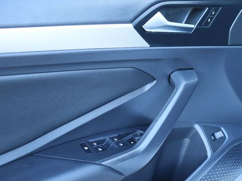 Used 2019 Volkswagen Jetta S w/ Driver Assistance Package image 34