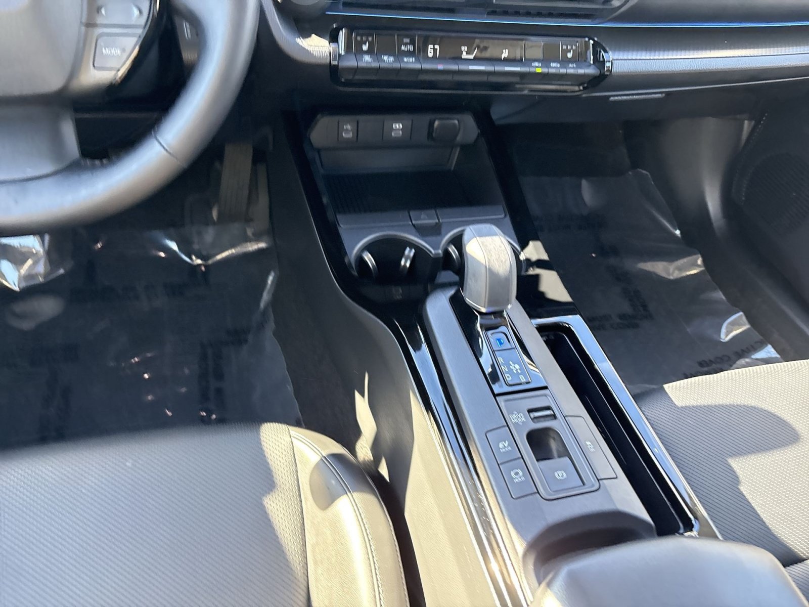 Used 2025 Toyota Prius AWD image 22