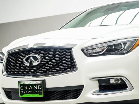 Used 2020 INFINITI QX60 Pure image 2
