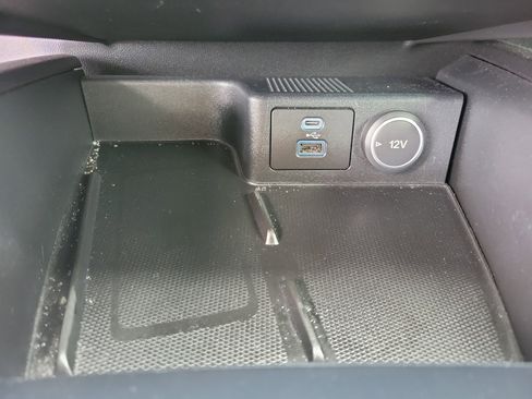 Used 2021 Ford Escape SEL w/ Technology Package image 16