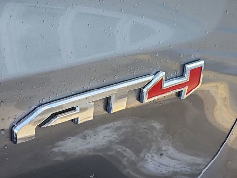 Certified 2020 GMC Sierra 1500 AT4 w/ AT4 Premium Package AWD/4WD image 33