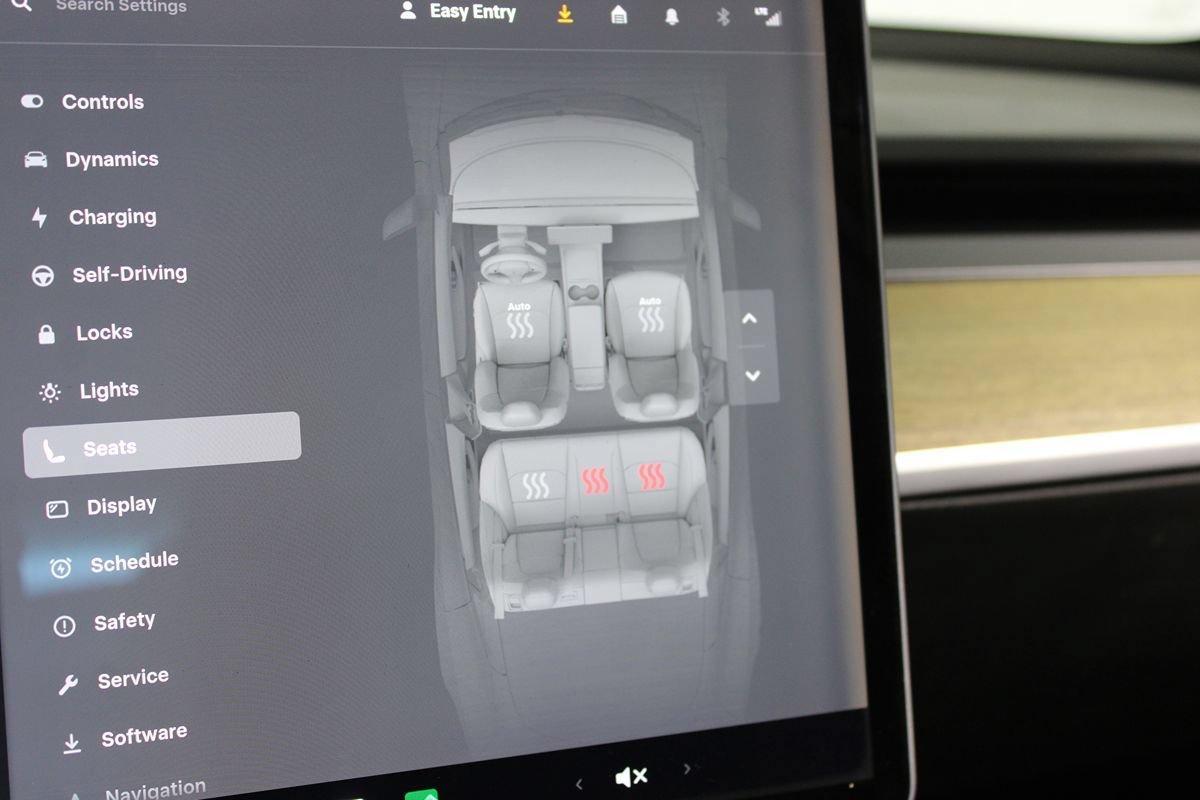 Used 2022 Tesla Model 3 Long Range AWD/4WD image 17