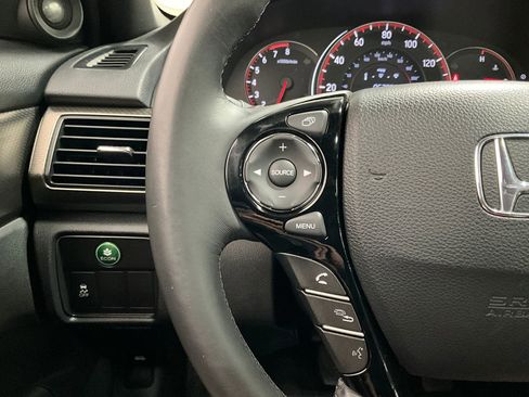 Used 2017 Honda Accord EX-L image 17