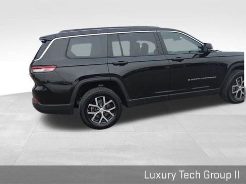 Used 2024 Jeep Grand Cherokee L Limited w/ Luxury Tech Group II image 28