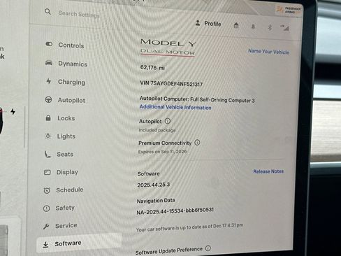 Used 2022 Tesla Model Y Performance image 35