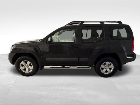 Used 2012 Nissan Xterra S w/ Value Package image 2