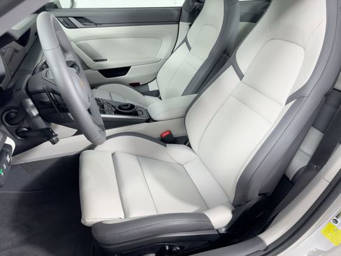 Used 2026 Porsche 911 Carrera 4S image 5
