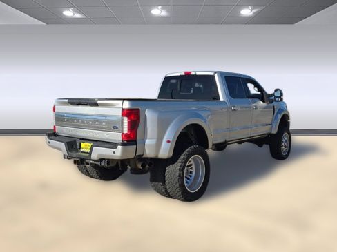 Used 2017 Ford F450 Platinum w/ Platinum Ultimate Package image 9