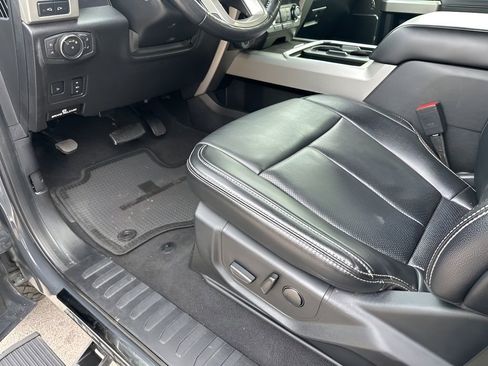 Used 2021 Ford F250 Lariat image 28