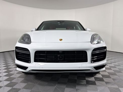 Used 2023 Porsche Cayenne Turbo image 13