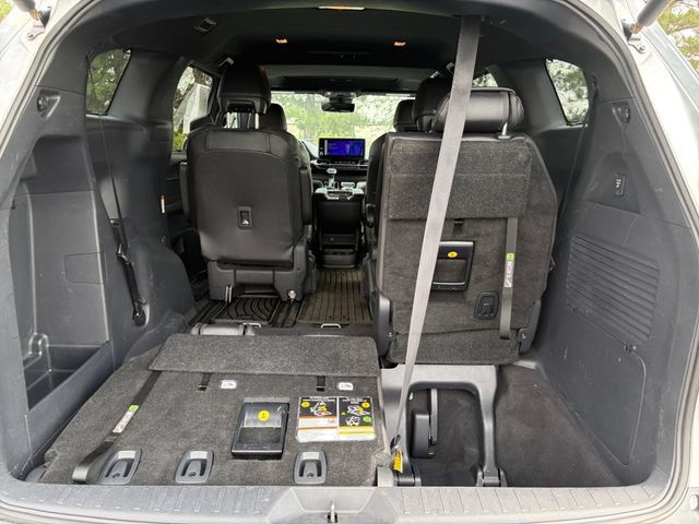 Certified 2025 Toyota Sienna Limited AWD/4WD image 34
