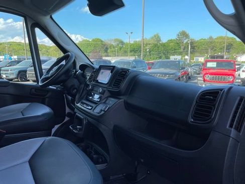 Used 2025 RAM ProMaster 2500 w/ Convenience Group FWD image 22