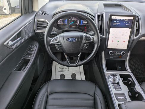 Used 2022 Ford Edge SEL w/ Convenience Package AWD/4WD image 16