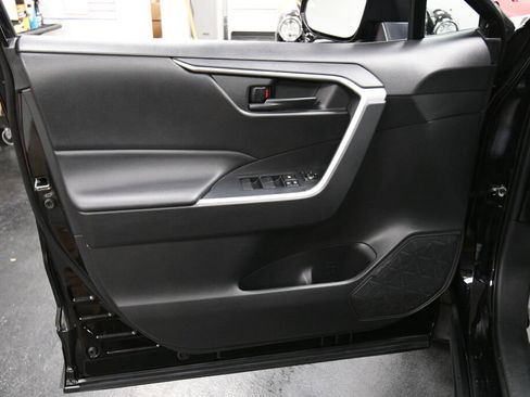 Certified 2022 Toyota RAV4 LE image 11