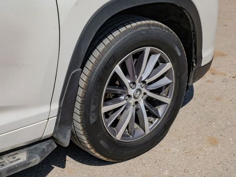 Used 2018 Toyota Highlander XLE image 59